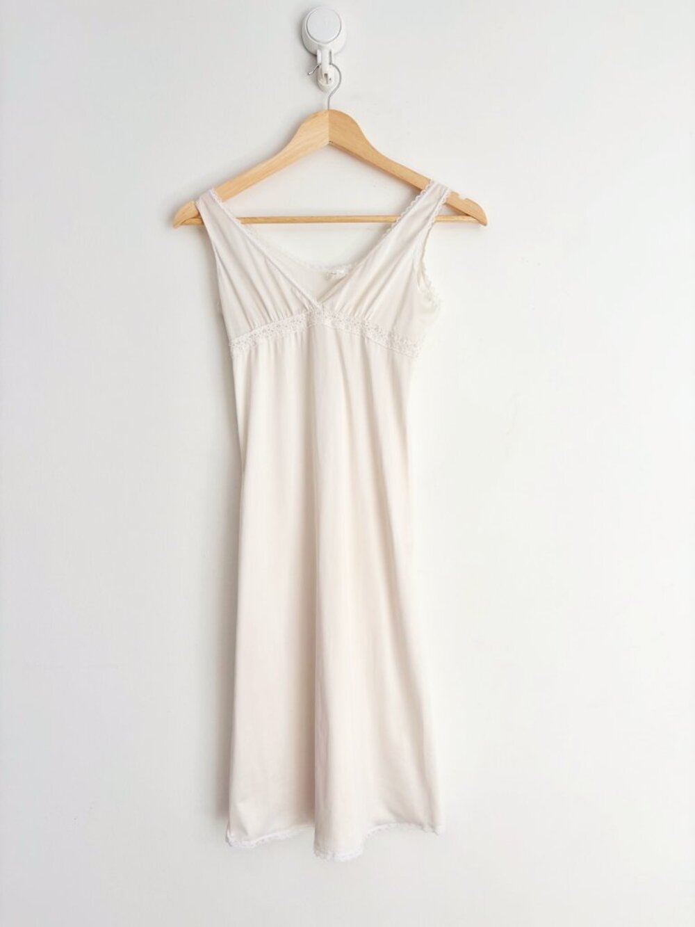 Vintage 1970s Edward Saykaly Dainty Ivory Lace Trim Slip XXS